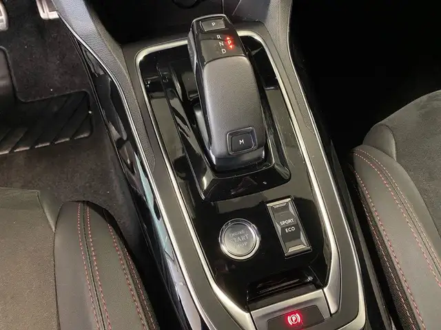Peugeot 308 view 11