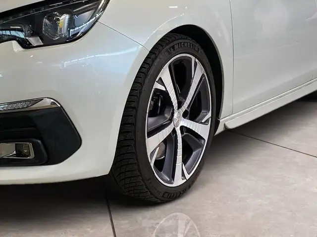 Peugeot 308 view 15