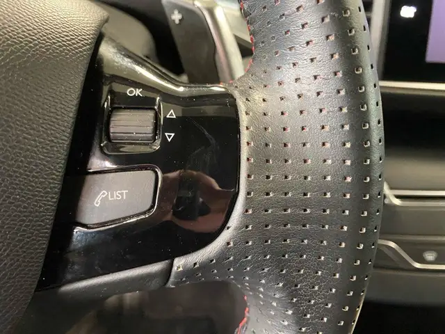 Peugeot 308 view 12