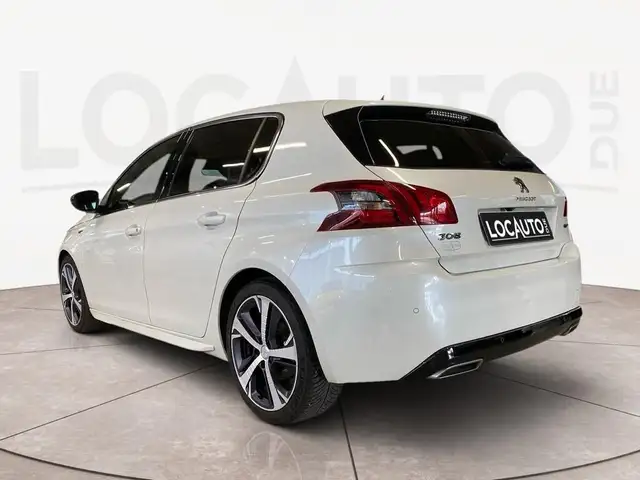 Peugeot 308 view 5