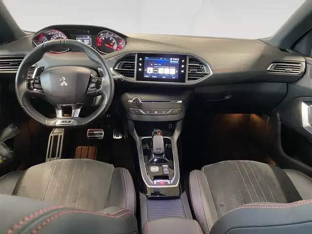Peugeot 308 view 6