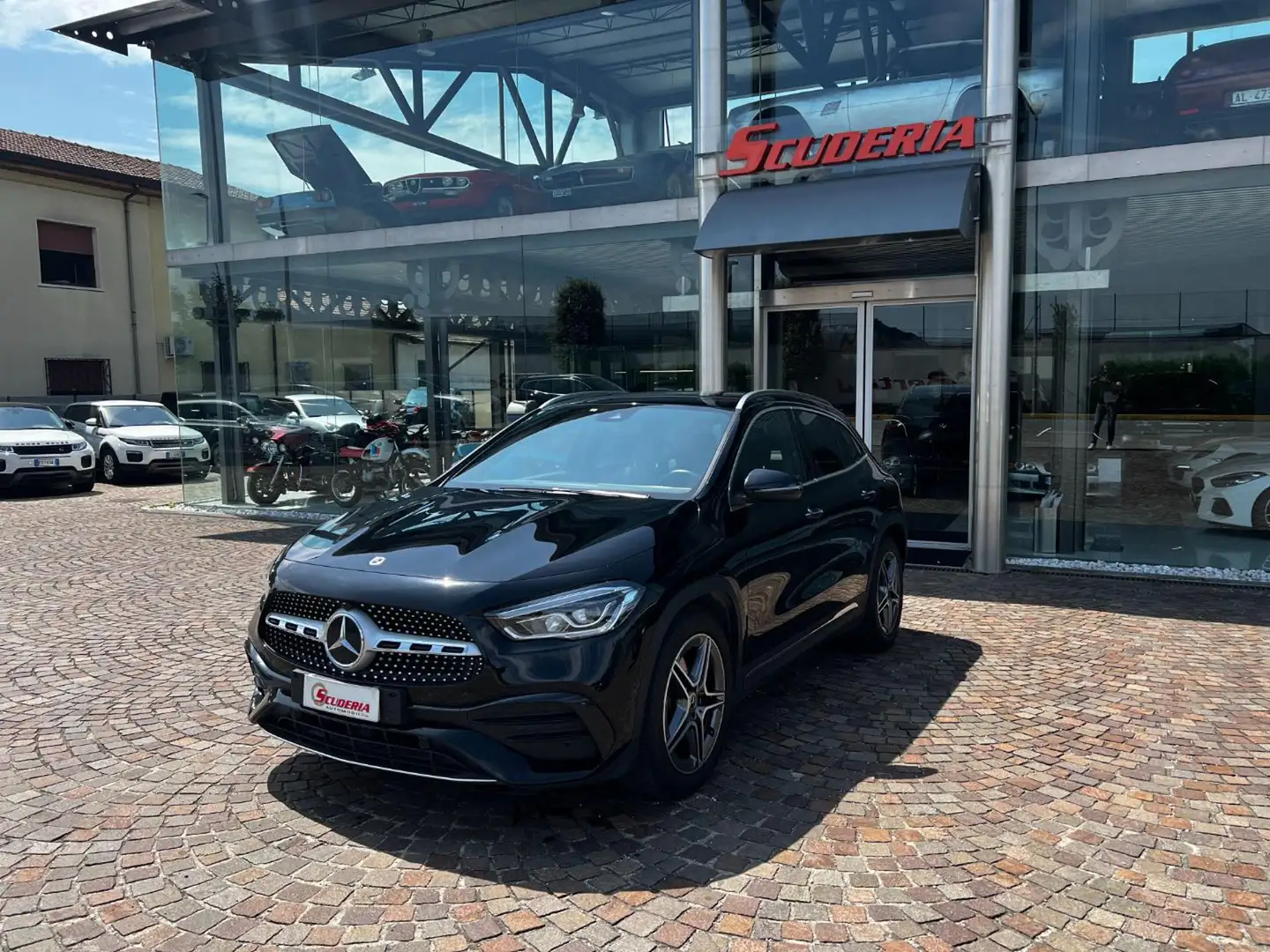 Mercedes-Benz GLA 200 d Automatic Premium Nero - 2