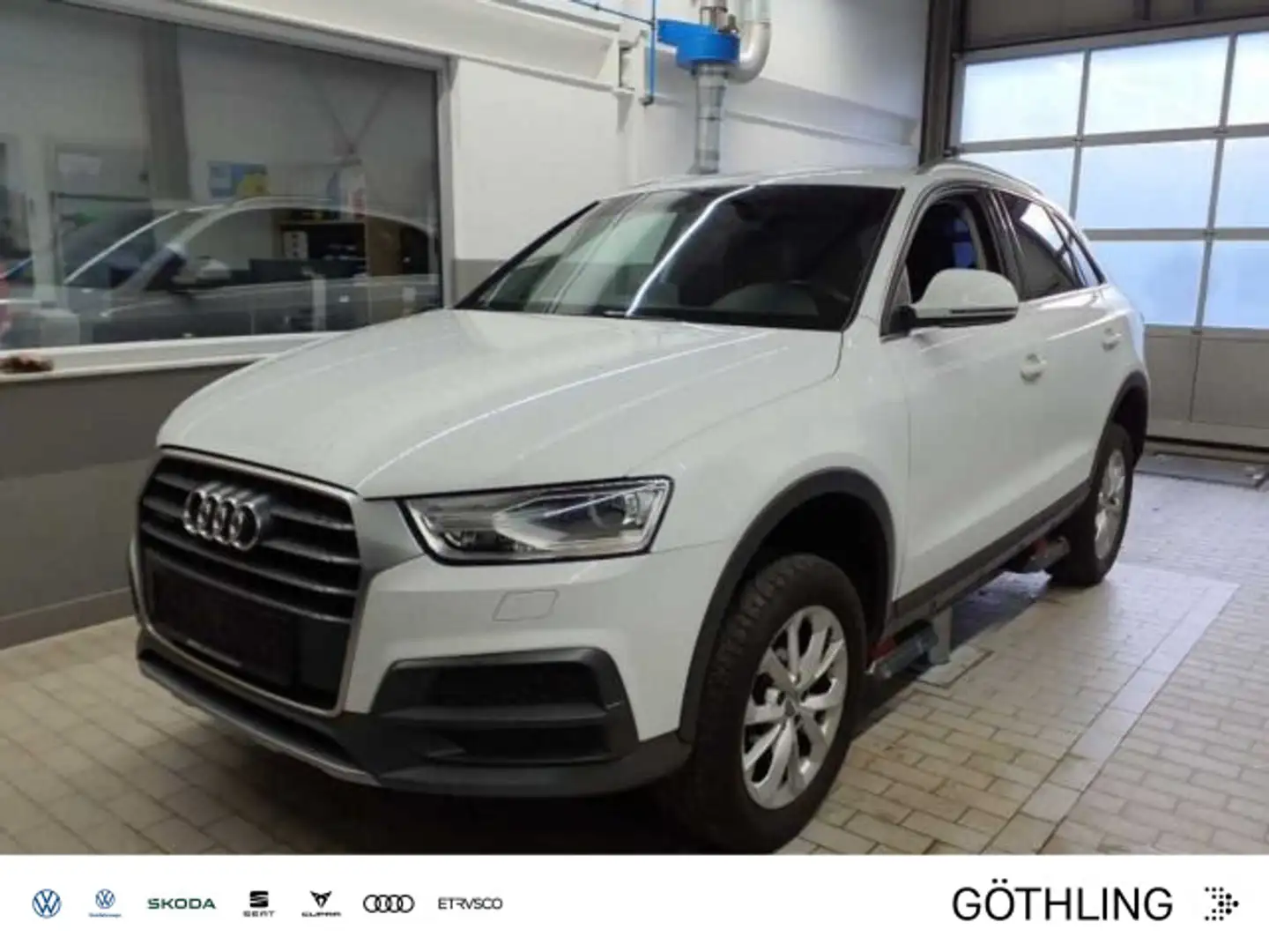 Audi Q3 Design 2.0 TFSI qu S tronic *Xenon*AHK*Navi+* Weiß - 1