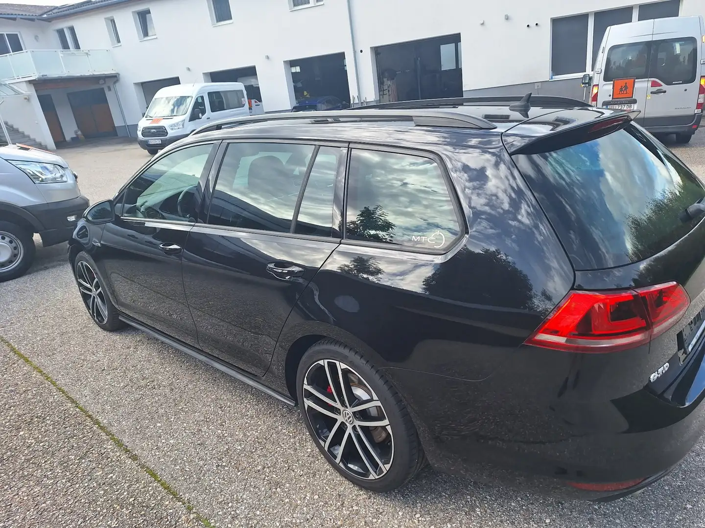 Volkswagen Golf GTD Variant 2,0 TDI DSG - 2