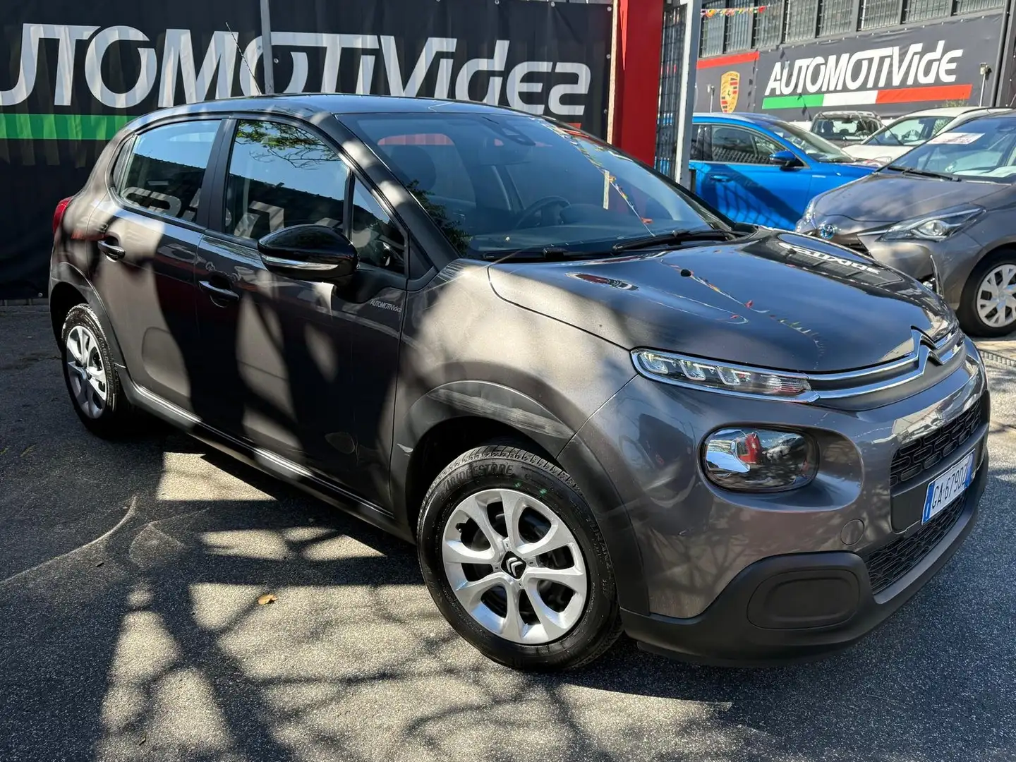 Citroen C3 1.2 puretech Feel s **SUPER PROMO**UFFICIALE ITA. Grijs - 2