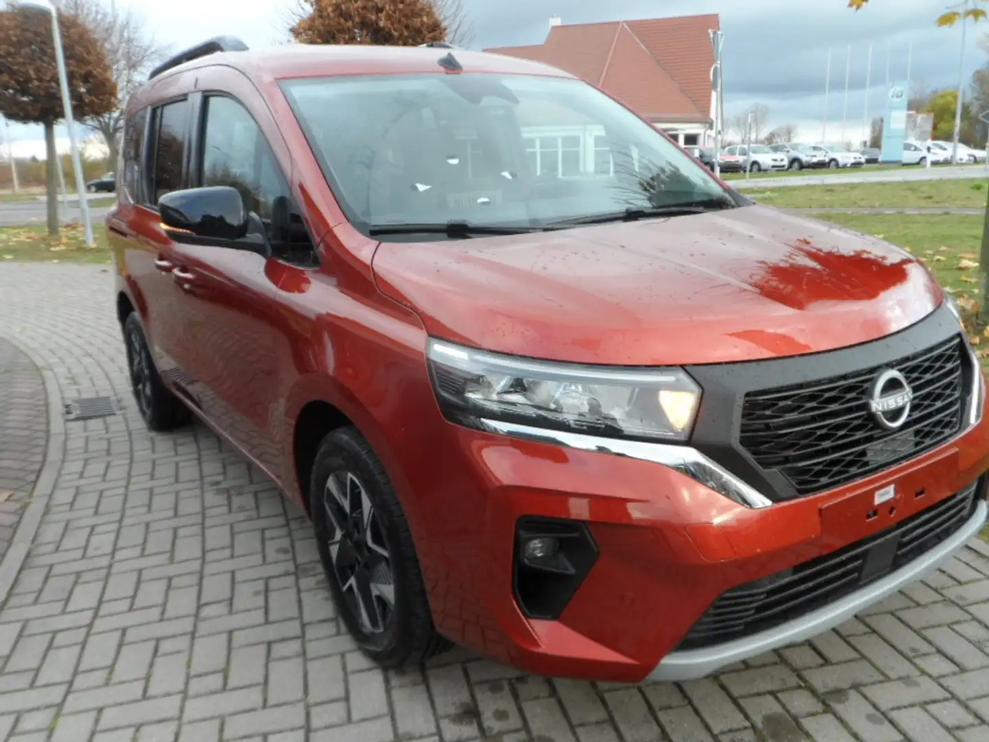 Nissan Townstar L1 Tekna 2 ST Orange - 1