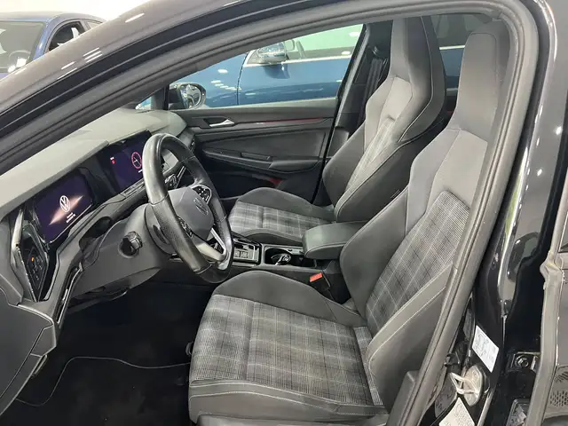 Volkswagen Golf view 11