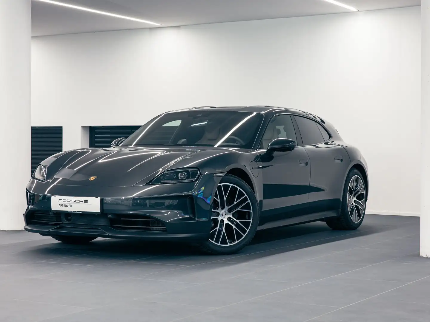 Porsche Taycan Sport Turismo Grau - 1