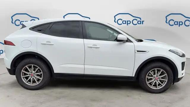 Jaguar E-Pace view 4