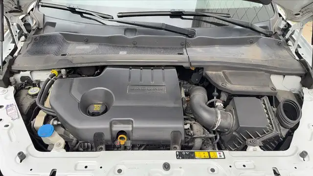 Jaguar E-Pace view 15