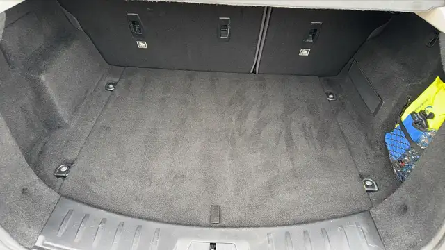 Jaguar E-Pace view 14
