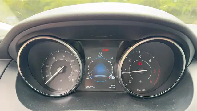Jaguar E-Pace view 12