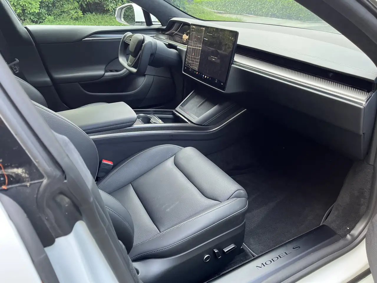 Tesla Model S снимка Tesla Model S