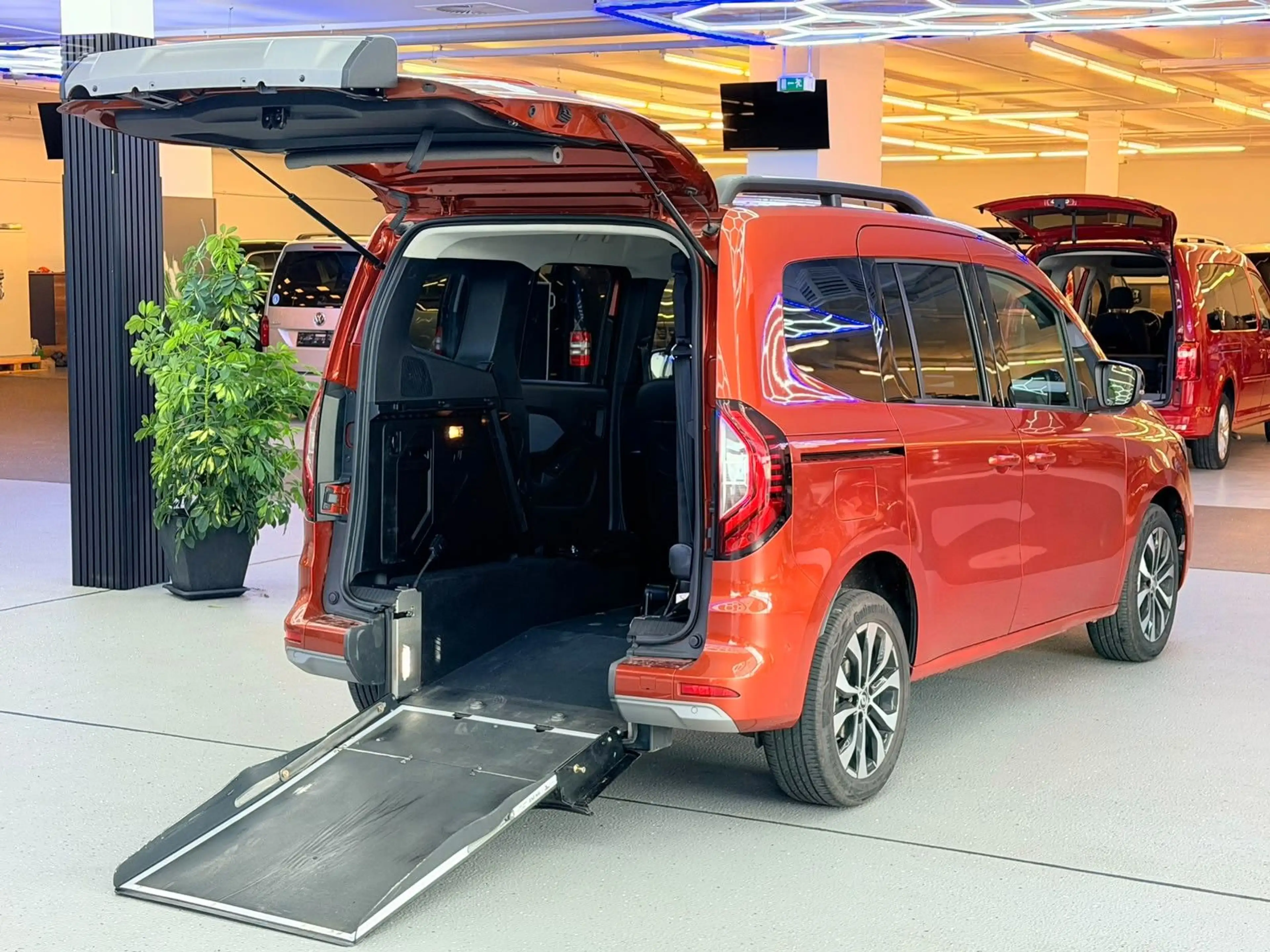 Renault Kangoo -Automatik-Behindertengerecht-Rampe — photo 11