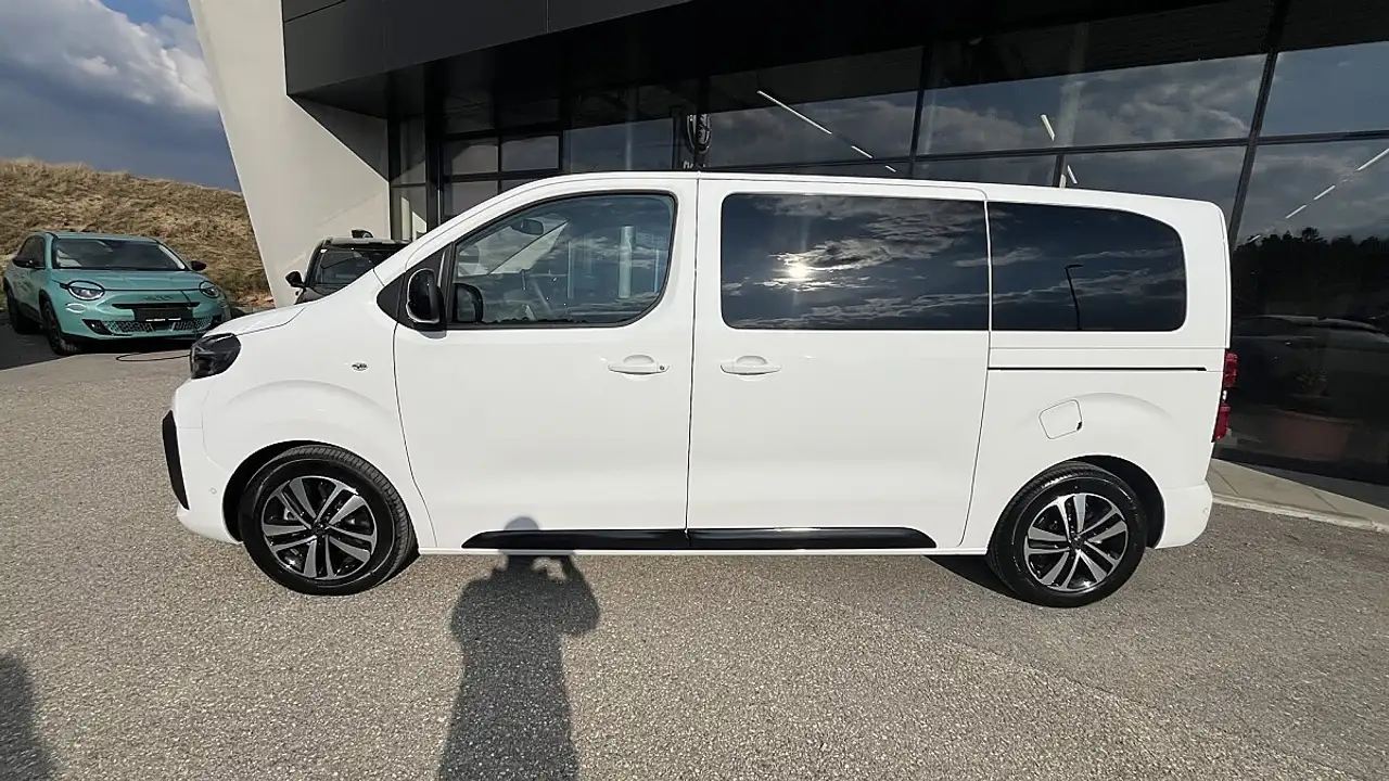 Peugeot Traveller 2026