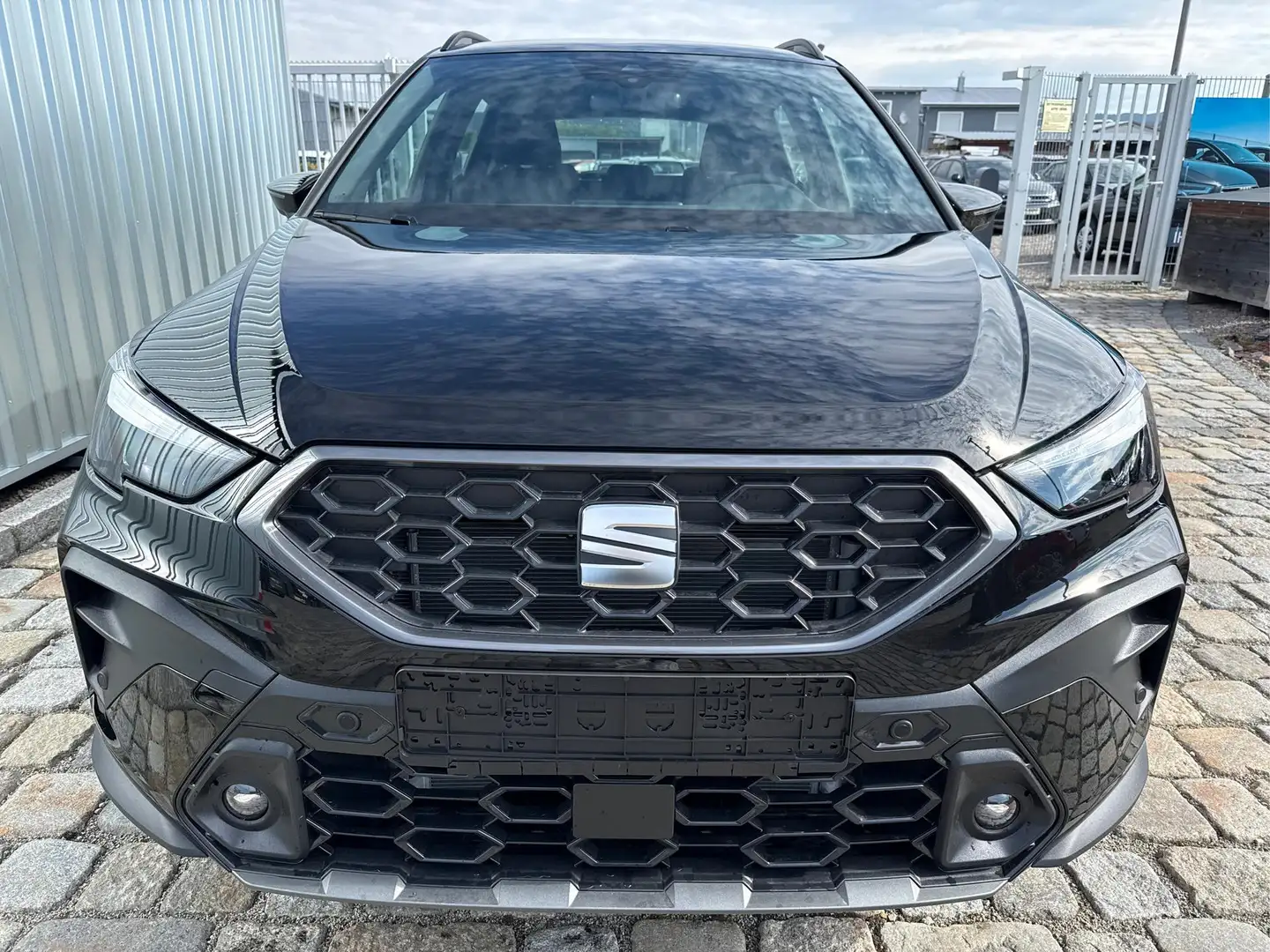 SEAT Arona Style 1,0TSI 115 PS DSG-Facelift-5 Jahre Garant... Schwarz - 2