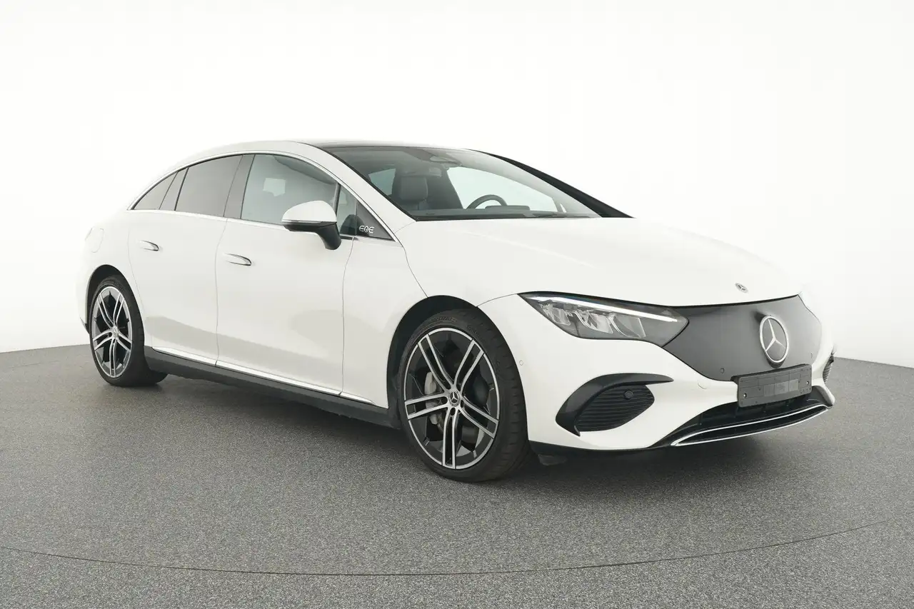 Mercedes-Benz EQE 350+ Electric Art, миниатюра 3