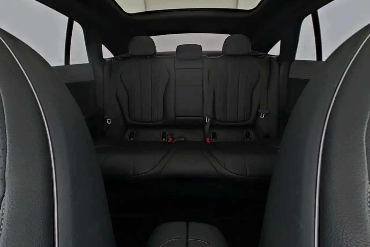 Mercedes-Benz EQE 350+ Electric Art, миниатюра 18