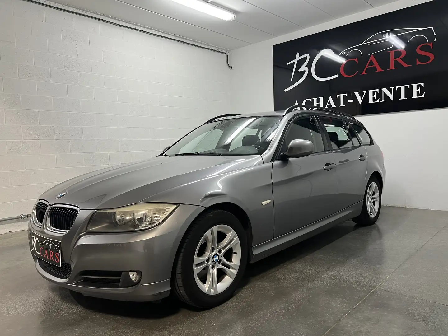 BMW 318 Touring *MARCHAND*EXPORT*GPS*CLIM AUTO* - 1