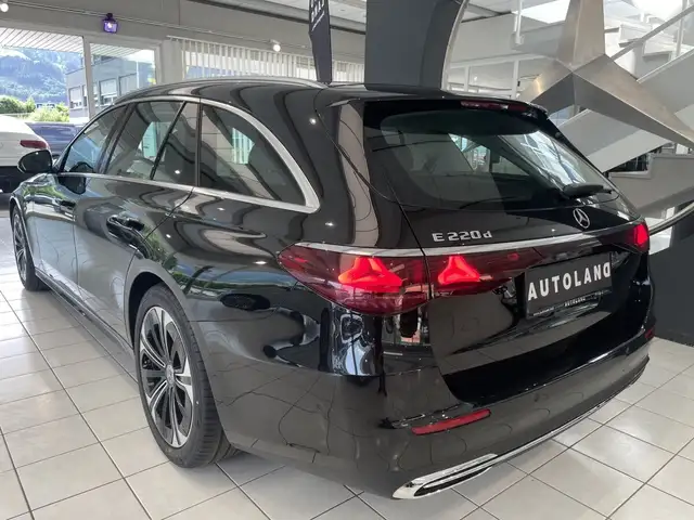 Mercedes-Benz E 220 d Avantgarde Advanced Ansicht 4