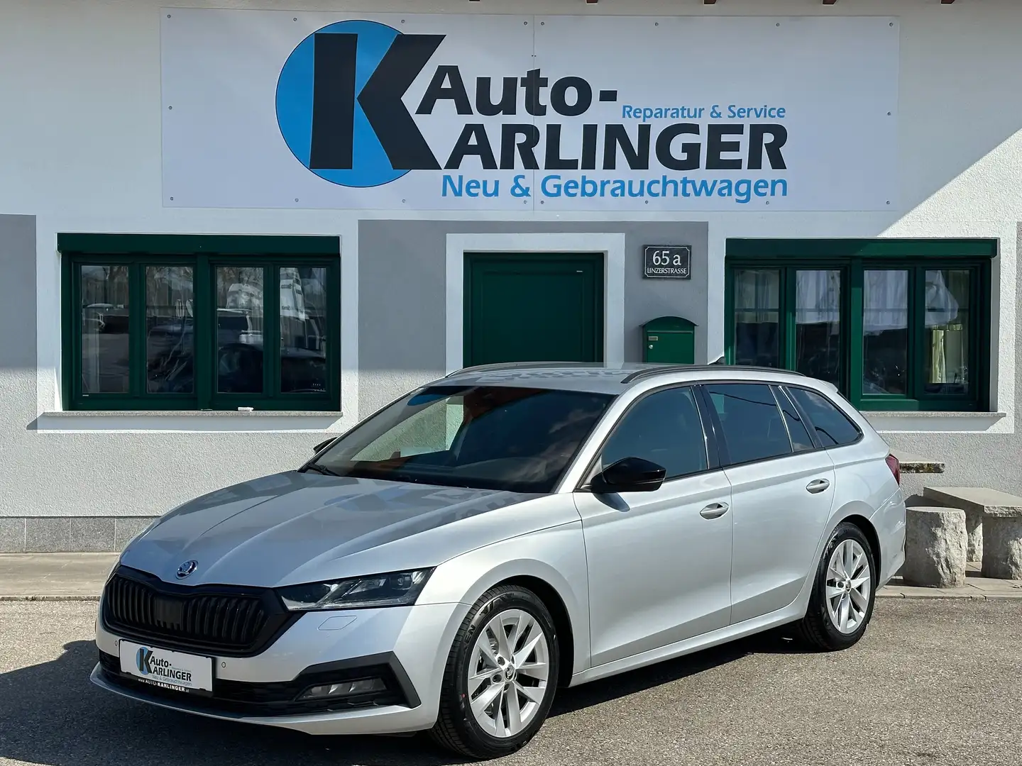 Skoda Octavia Combi 2,0 TDI DSG 4x4 Style *TOP AUSSTATTUNG* Silber - 1