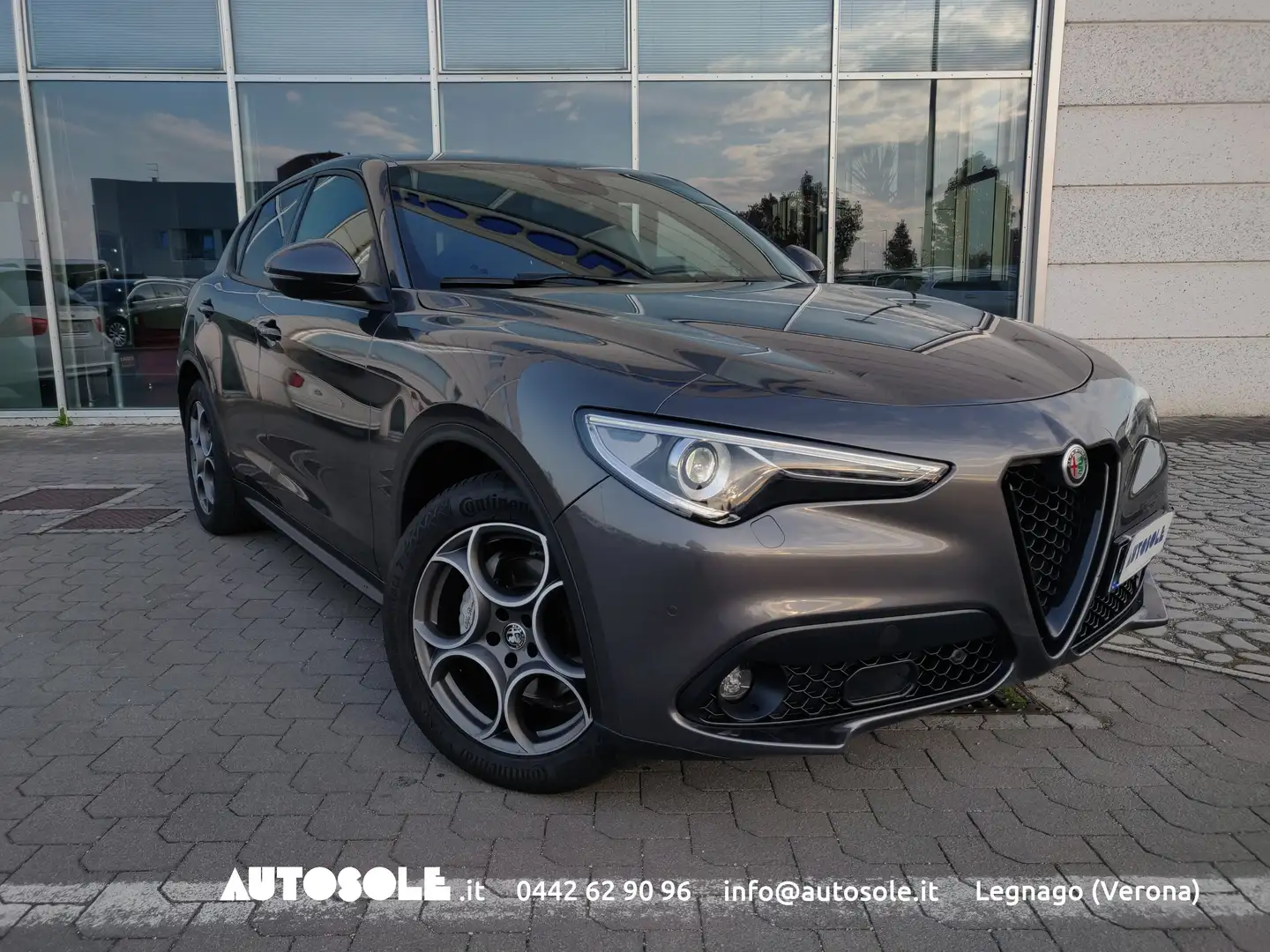 Alfa Romeo Stelvio Stelvio 2.2 Sprint Q4 Automatico Gris - 1
