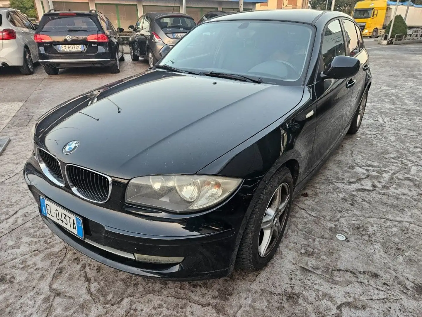 BMW 116 d 2.0 116CV cat 5 porte Attiva DPF Nero - 2