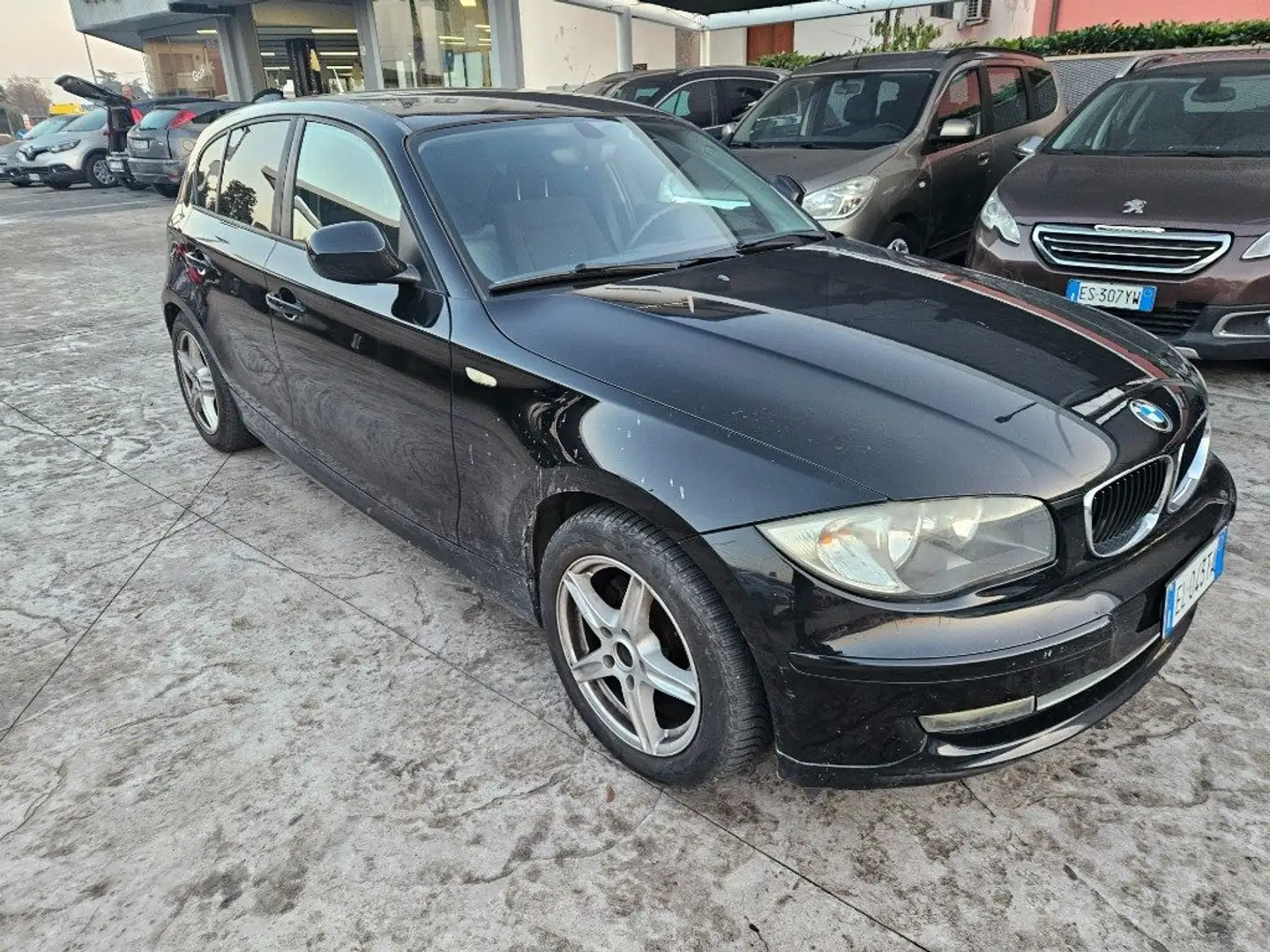 BMW 116 d 2.0 116CV cat 5 porte Attiva DPF Nero - 1