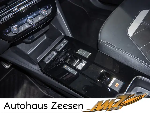 Opel Mokka-E view 12