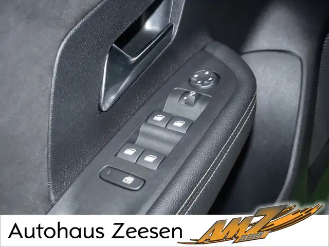 Opel Mokka-E view 17
