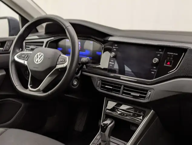 Volkswagen Polo view 6