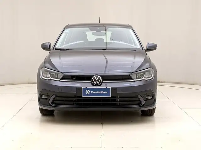 Volkswagen Polo view 2