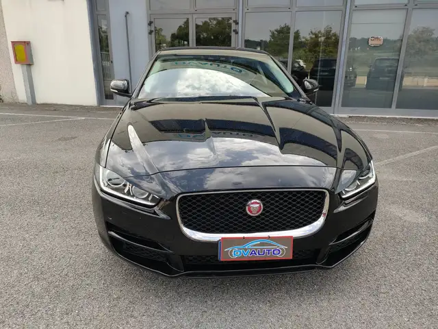 Jaguar XE XE 2.0d i4 Pure Business edition 180cv auto my18