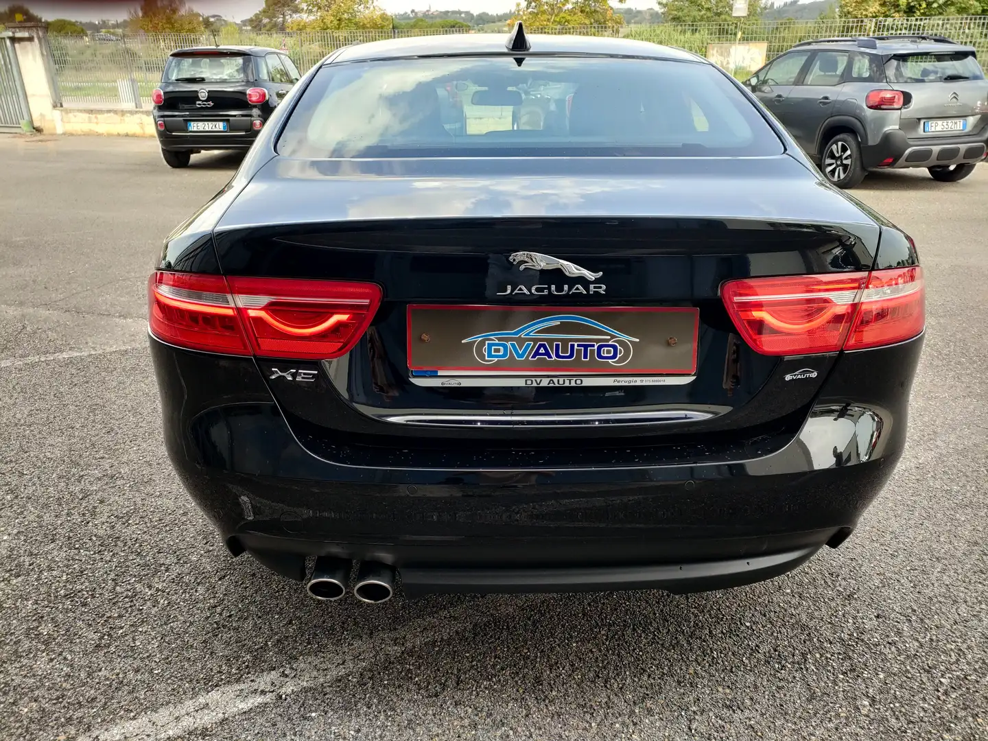 Jaguar XE XE 2.0d i4 Pure Business edition 180cv auto my18 Nero - 2