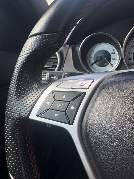 Mercedes-Benz C 180 Coupé NL AUTO/PANORAMA/LEDER — photo 18
