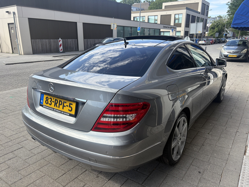 Mercedes-Benz C 180 Coupé NL AUTO/PANORAMA/LEDER — photo 5