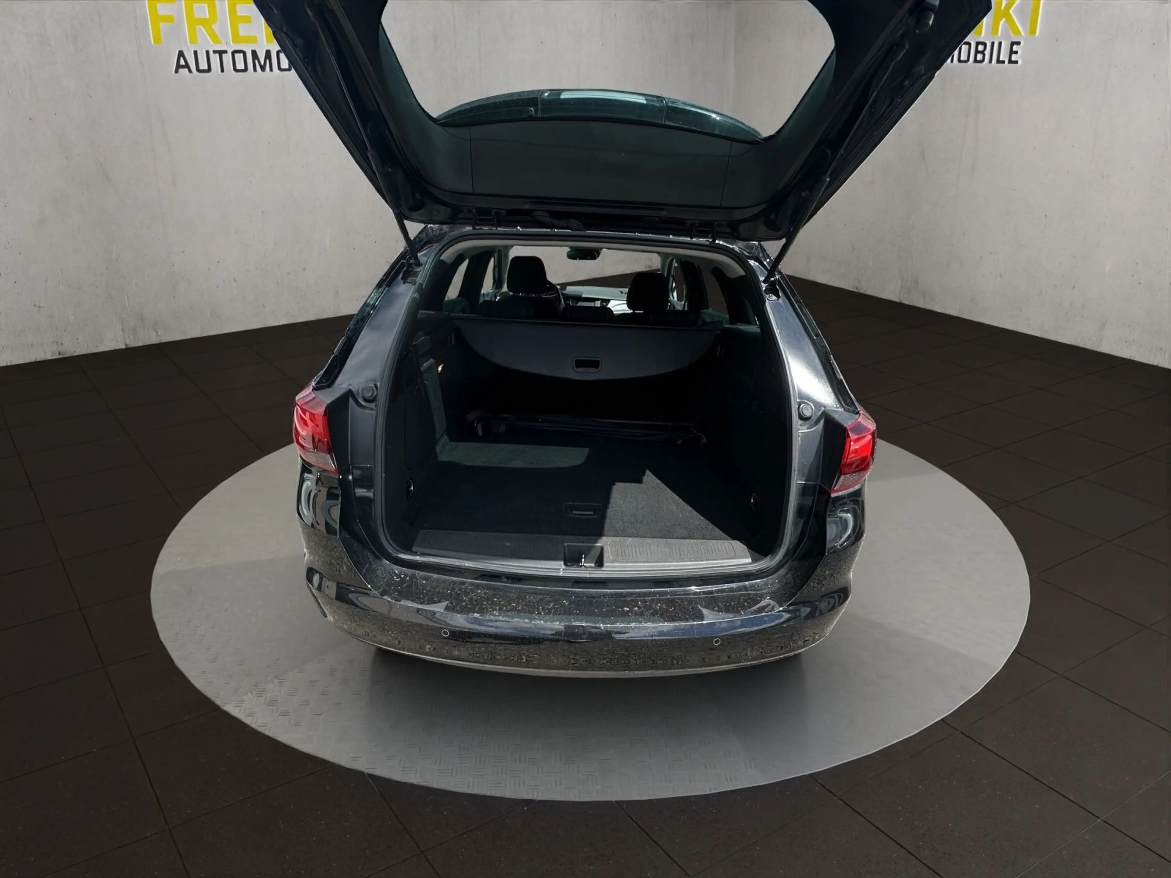 Opel Astra K Sports Tourer Business *NAVI*KAMERA* — photo 11