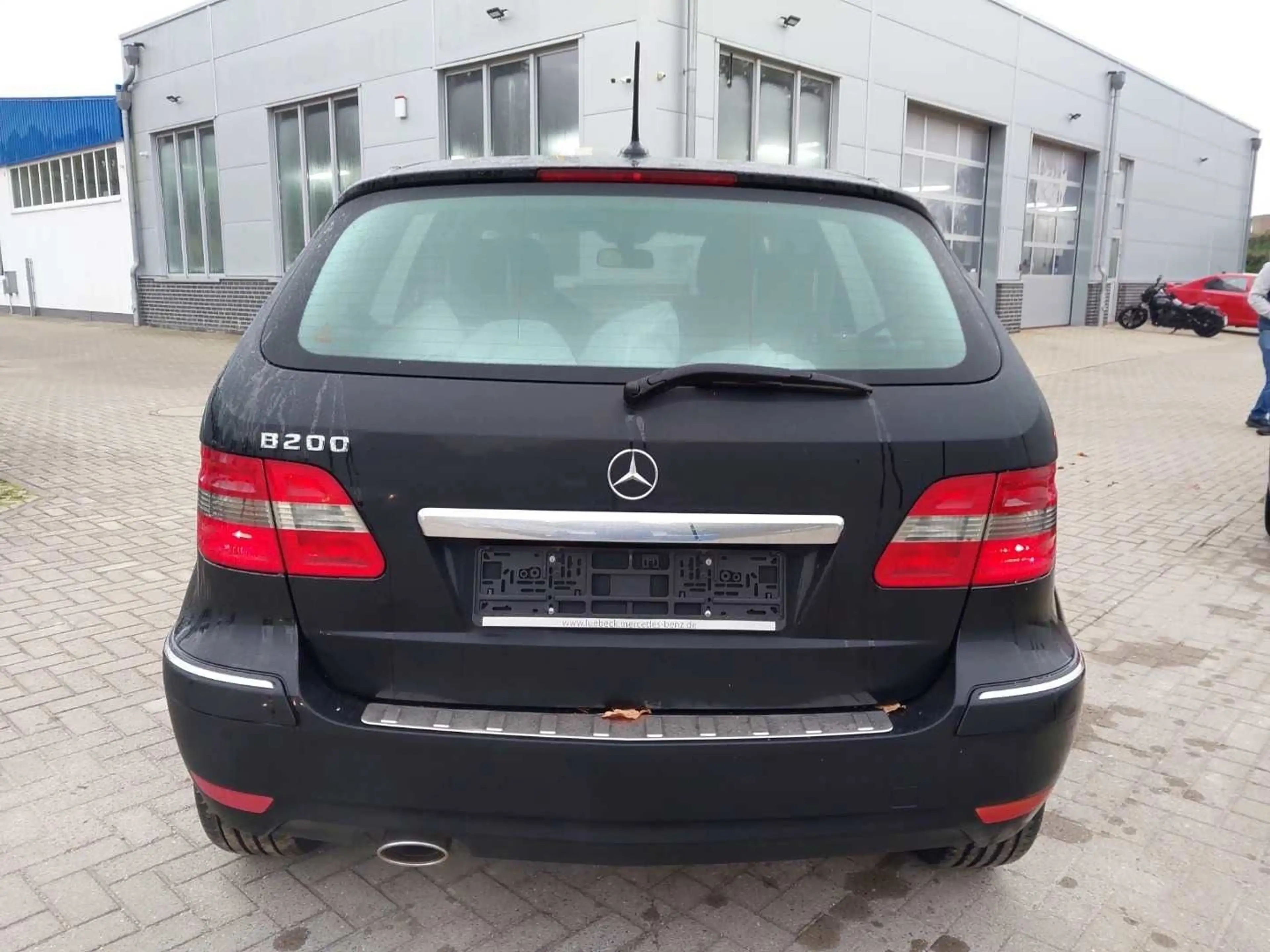 Mercedes-Benz B 200 B200*AUTOM.*TÜV*KLIMA*PDC*2.HAND*T.LEDER*SPORT — photo 8