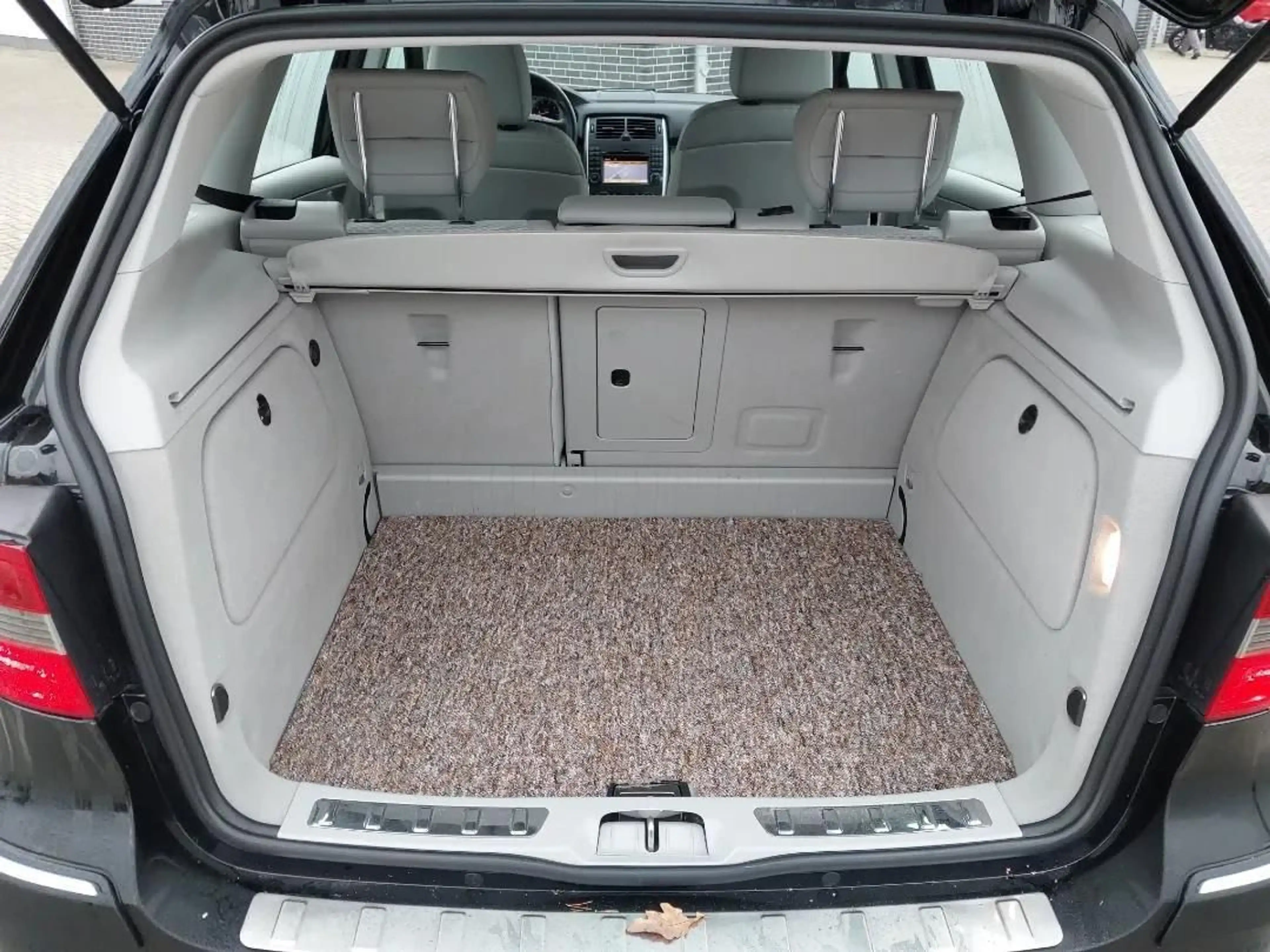 Mercedes-Benz B 200 B200*AUTOM.*TÜV*KLIMA*PDC*2.HAND*T.LEDER*SPORT — photo 9