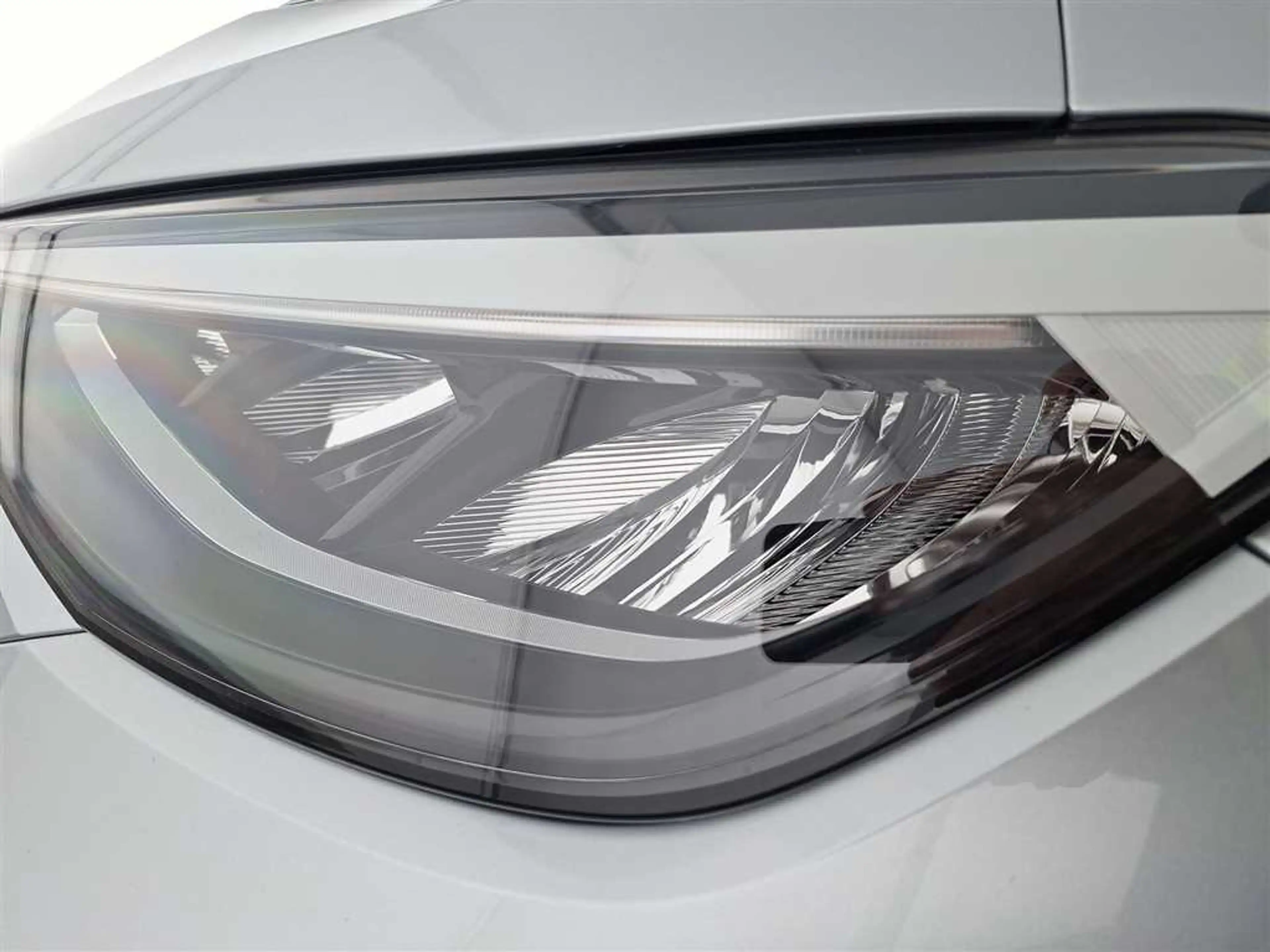 Volkswagen ID.4 Pro 82 kWh — photo 31