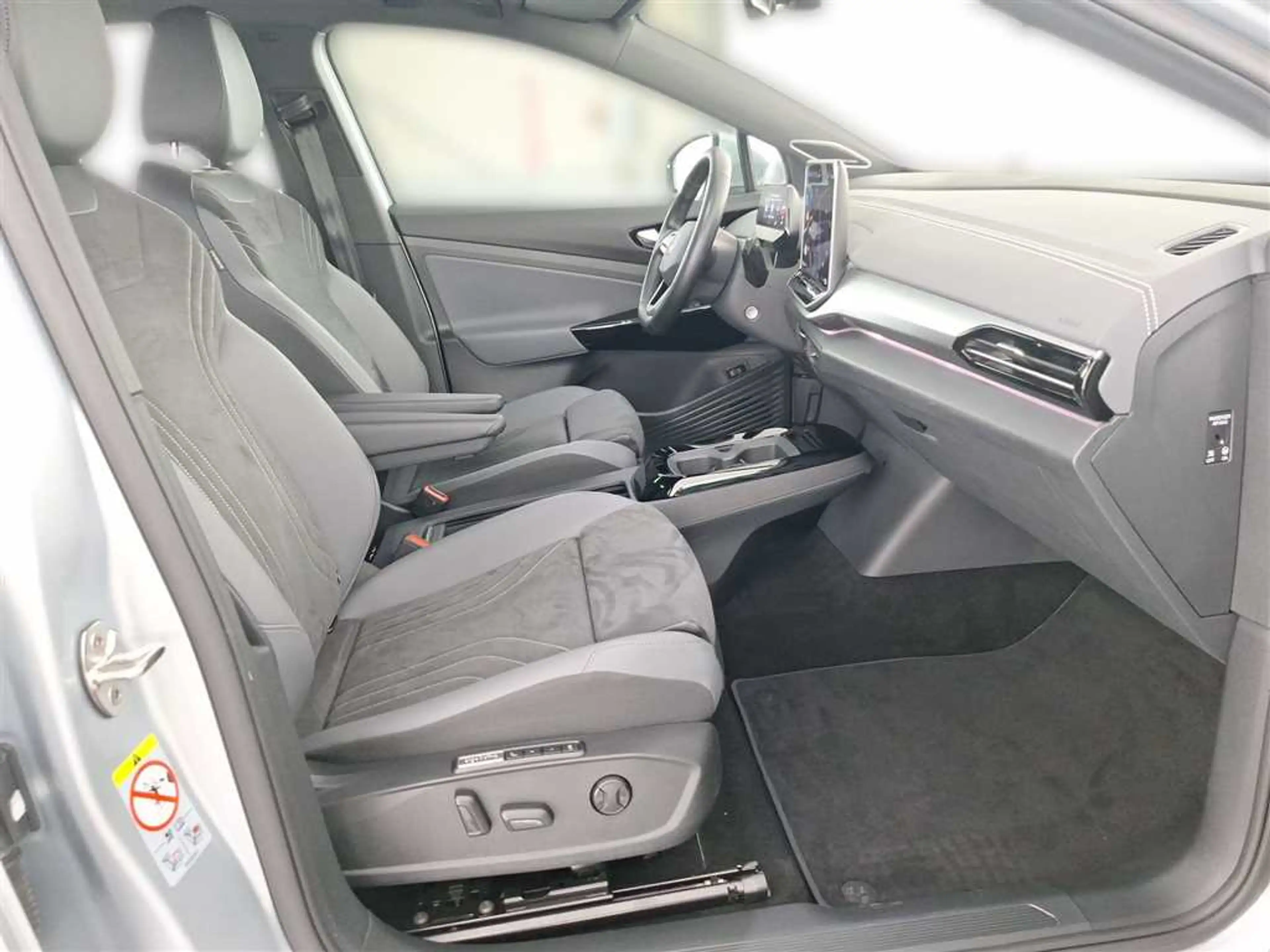 Volkswagen ID.4 Pro 82 kWh — photo 17