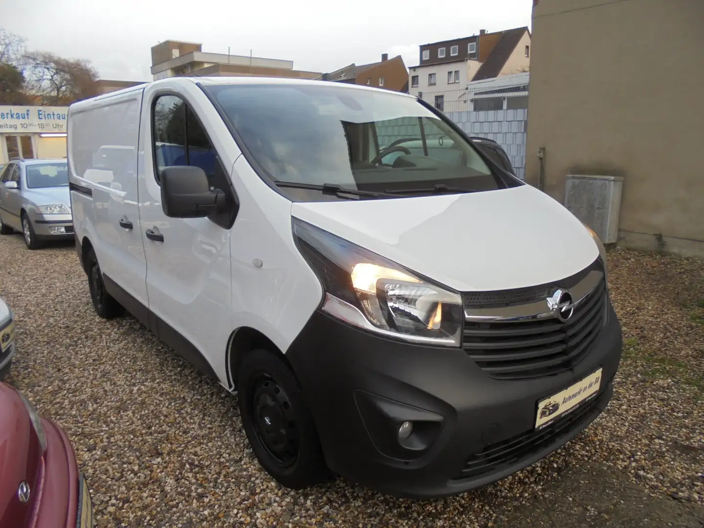Opel Vivaro Kasten L1H1 2,7t 3-Sitze,AHK,Klima,Navi,2-Hand!!! Blanc - 1
