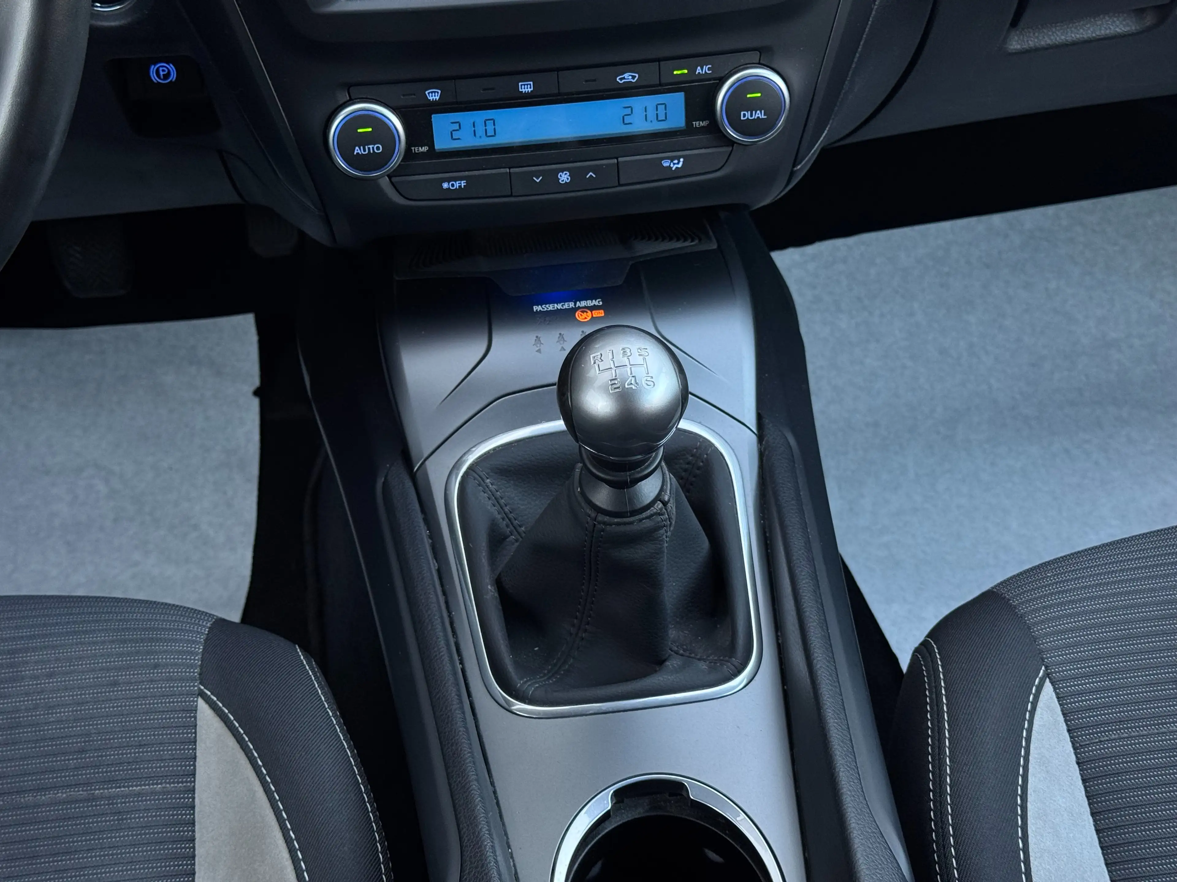 Toyota Avensis SW 1.6 D-4D Dynamic Pano LED Lijnassist Garantie * — photo 13