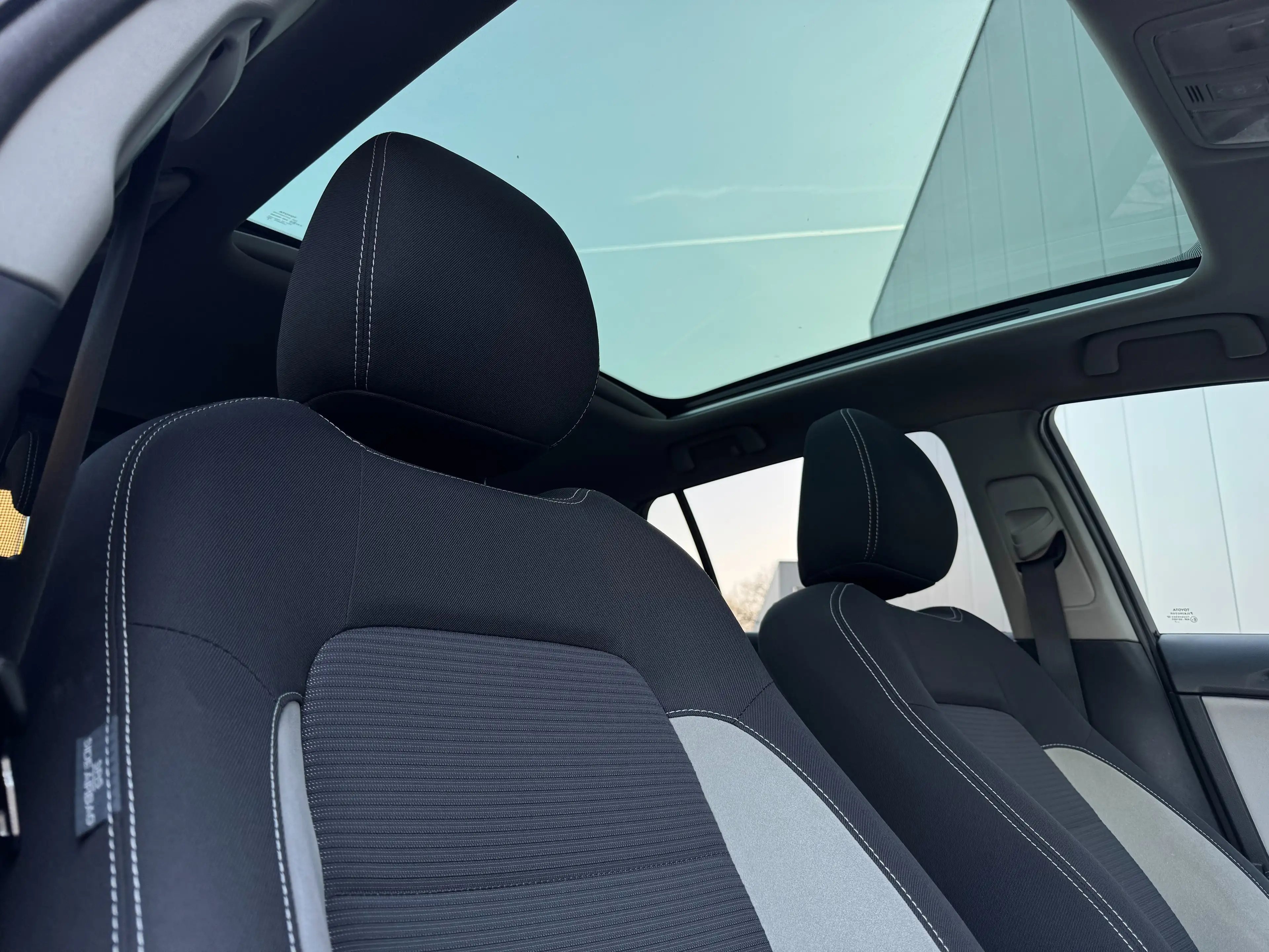 Toyota Avensis SW 1.6 D-4D Dynamic Pano LED Lijnassist Garantie * — photo 7