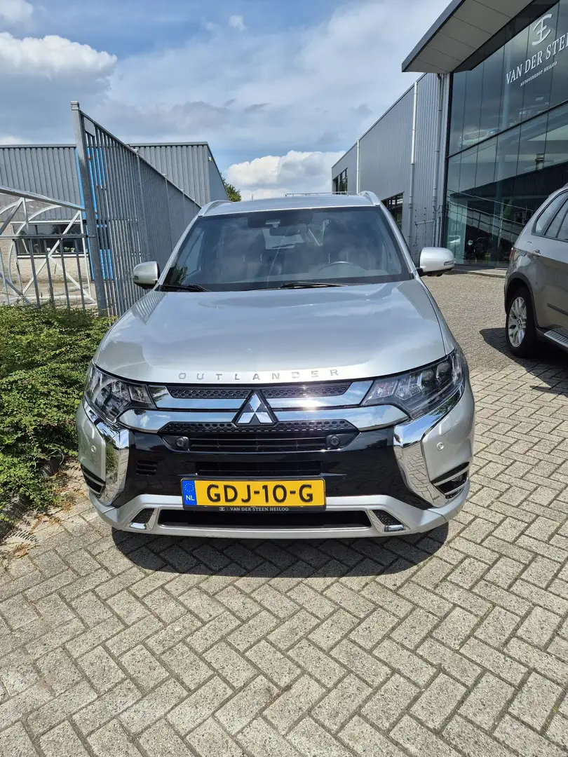 Mitsubishi Outlander Outlander 2.4 PHEV instyle Zilver - 1