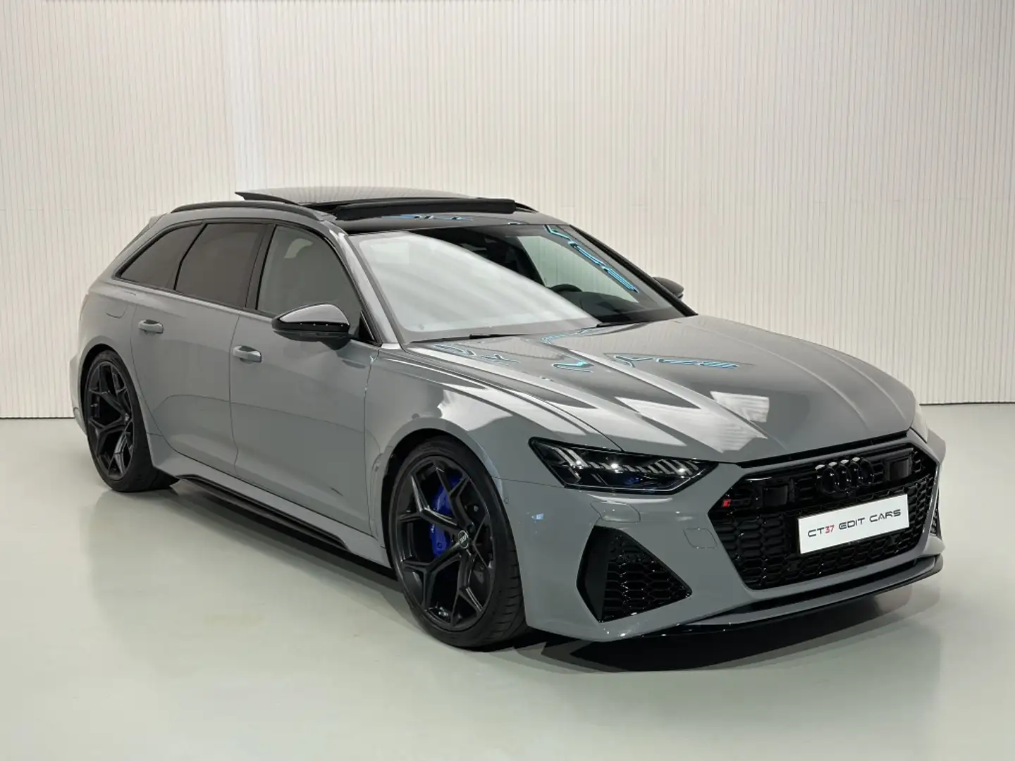 Audi RS6 Avant Performance Gris - 1