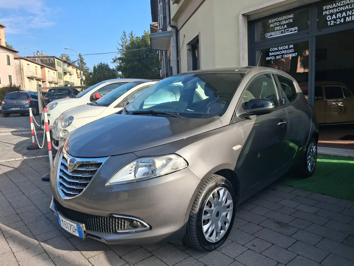 Lancia Ypsilon Ypsilon 1.3 mjt Platinum Gris - 1