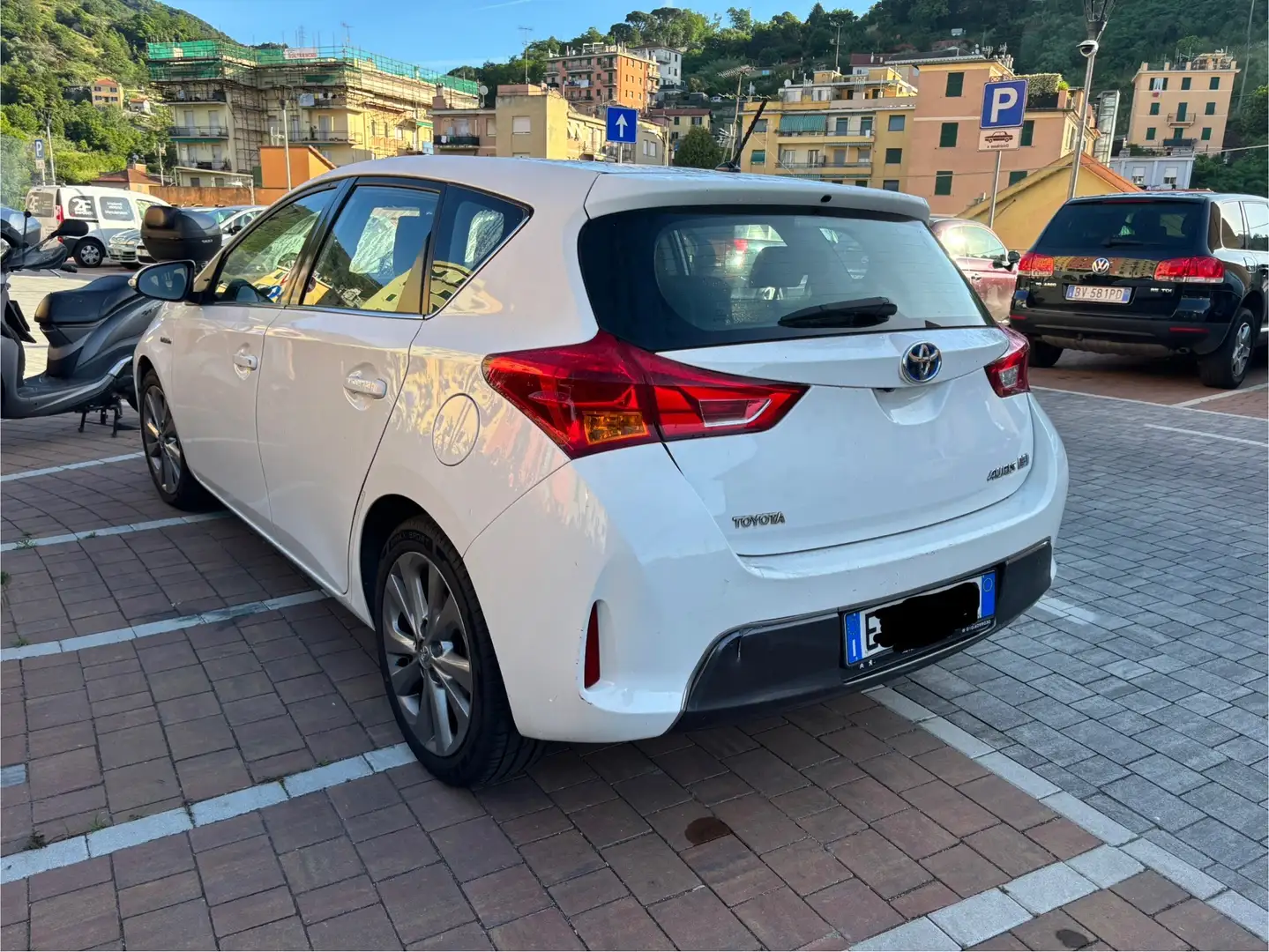Toyota Auris 5p 1.8h Active+ - 1