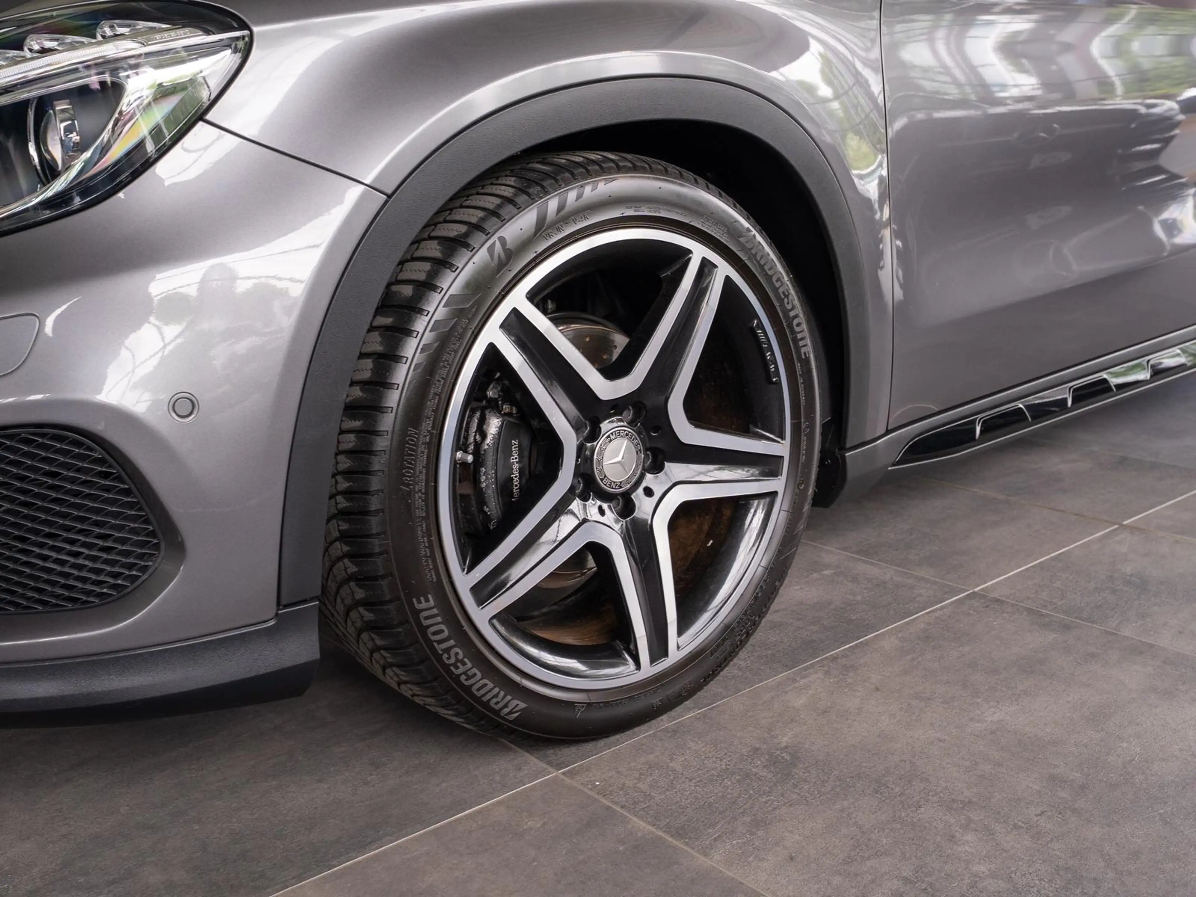 Mercedes-Benz GLA 200 *AMG-LINE*NIGHT*TOTWINKEL*R-KAMERA* — photo 8
