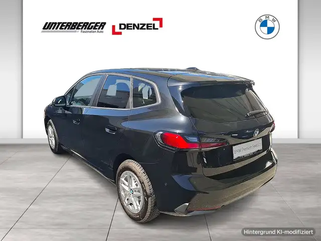 BMW 2 Series view 4